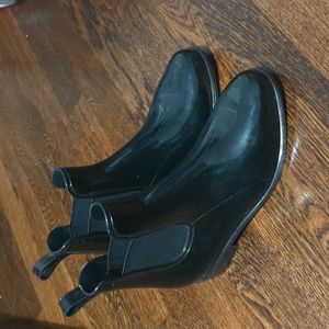 Time and Tru rain boots